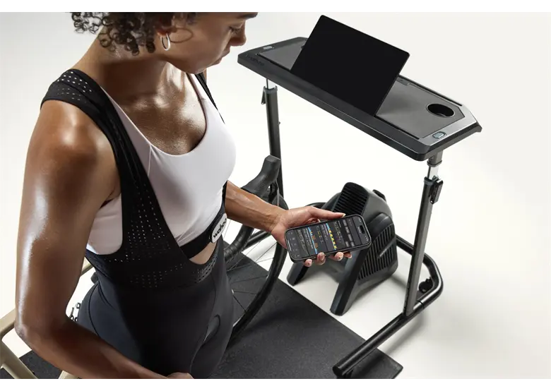 Trenażer interaktywny WAHOO KICKR Core v2 - obrazek 9